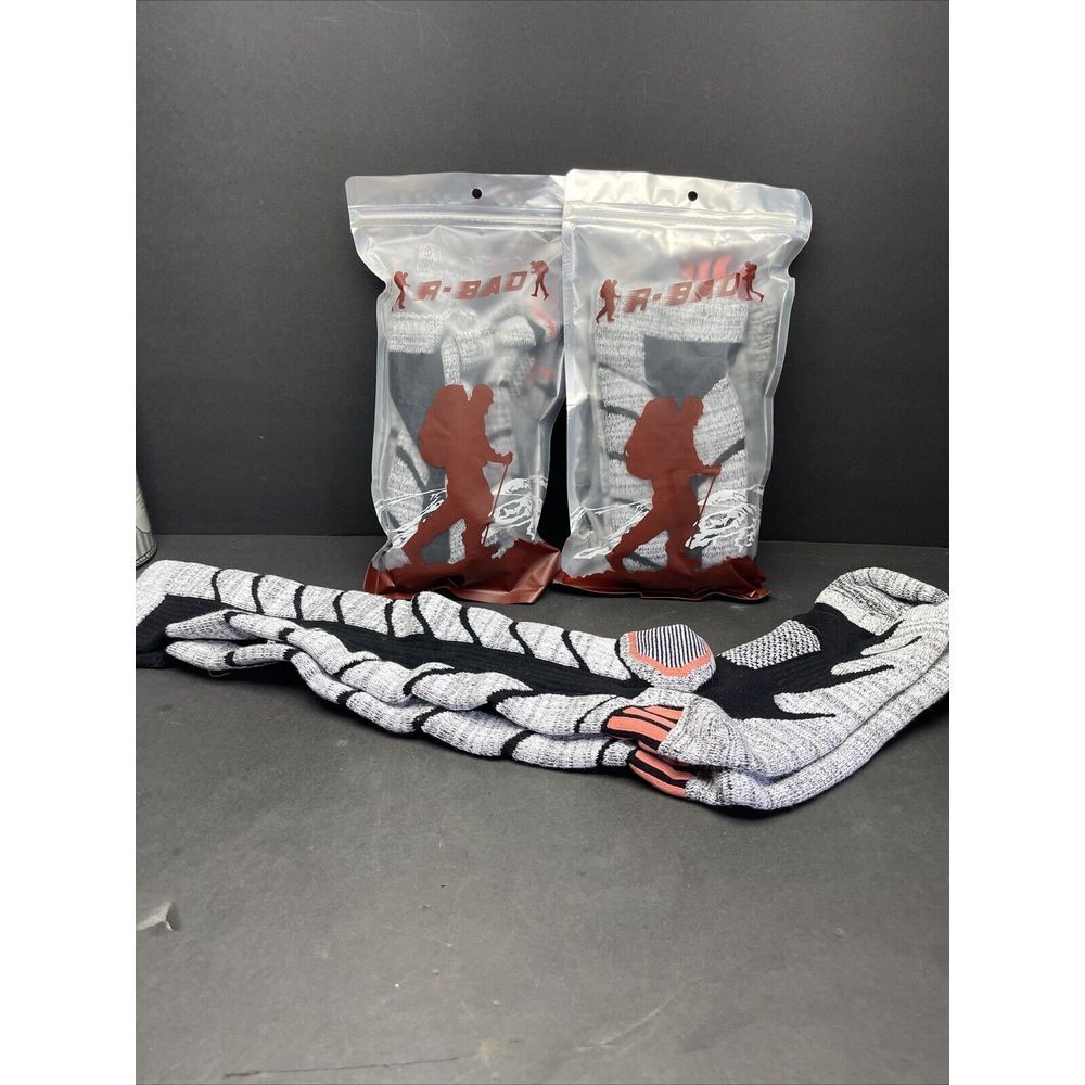 R-Bad Unisex Thick Hillwalking Hiking Outdoor Socks (Grey /peach ) 3 Pairs
